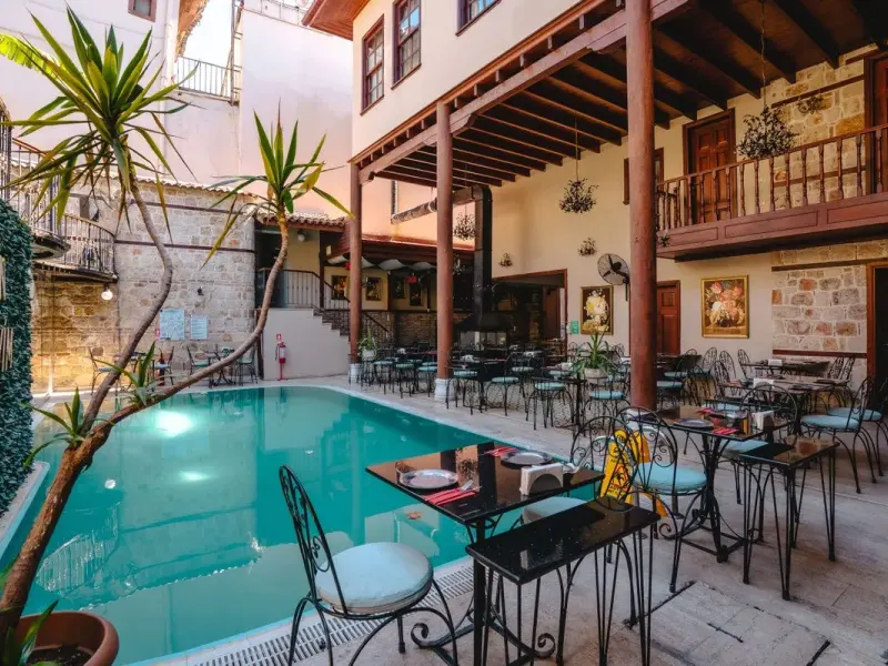 Mediterra Art Hotel 38
