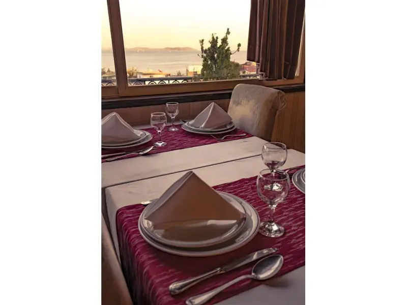 Avicenna Hotel 21