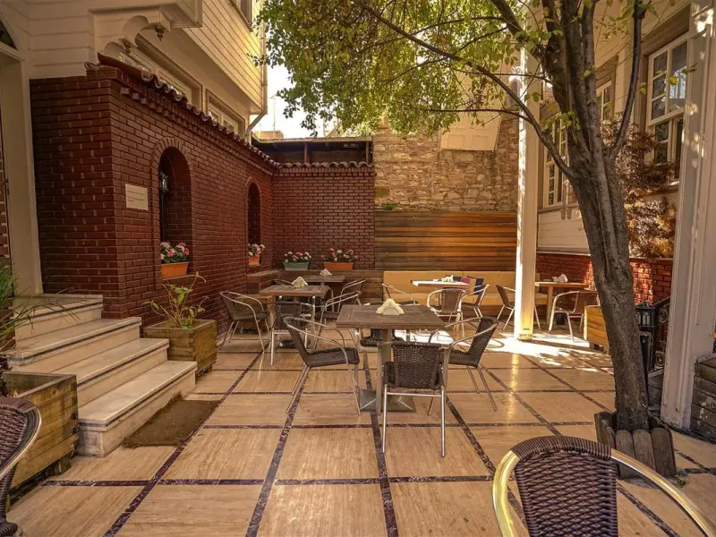 Avicenna Hotel 26