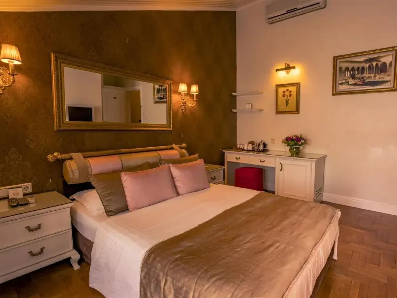 Avicenna Hotel 41