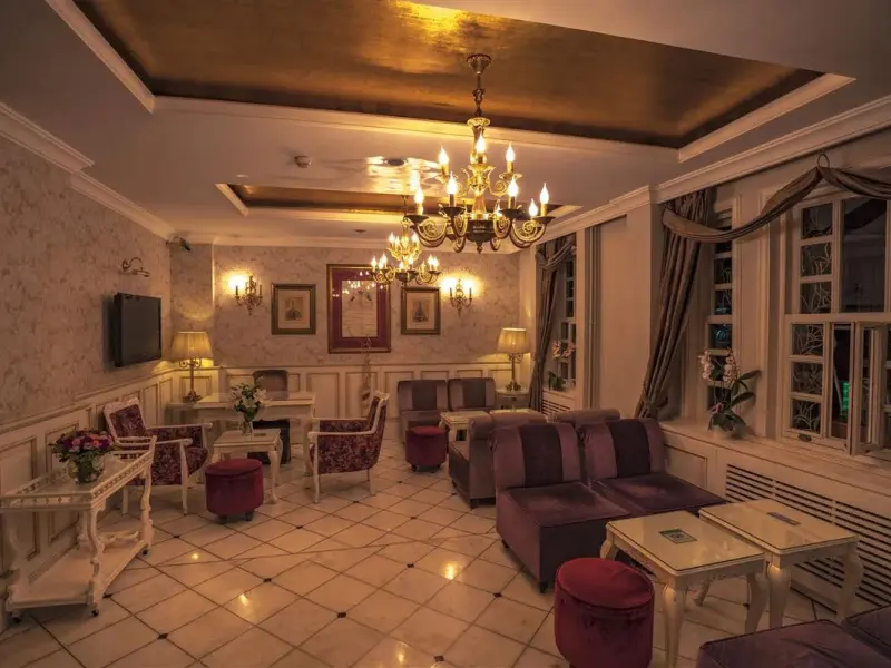 Avicenna Hotel 5