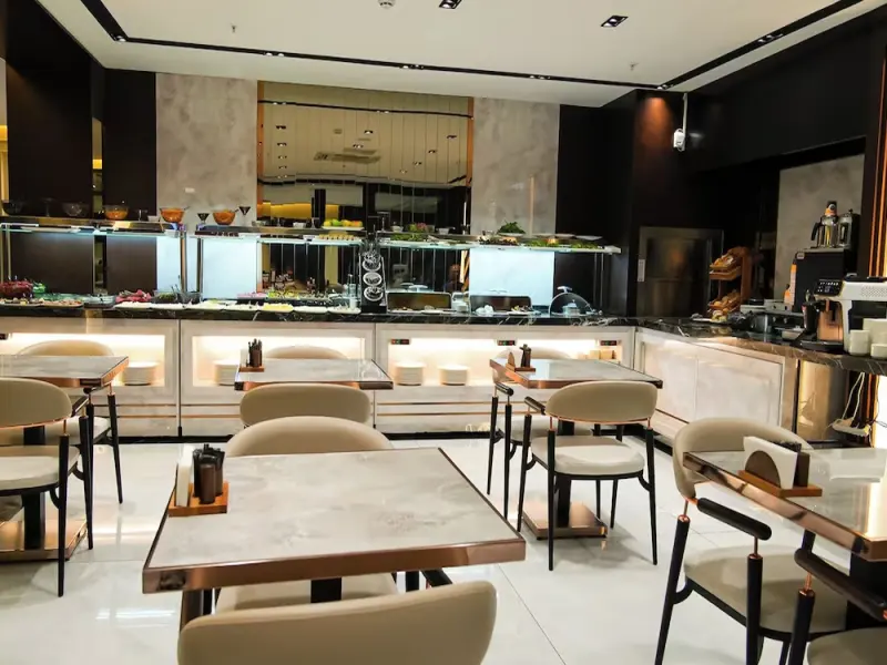 Sky Hill Hotel 26