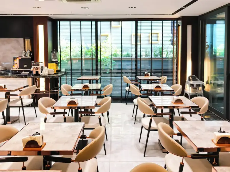 Sky Hill Hotel 29
