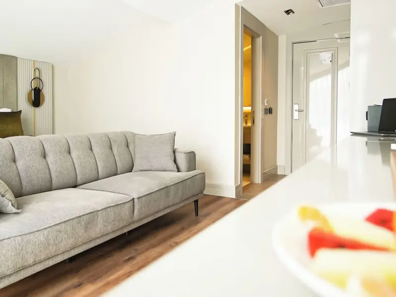 Sky Hill Hotel 37