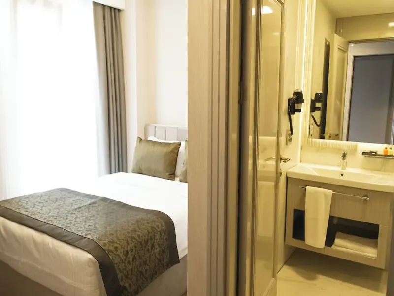Sky Hill Hotel 39