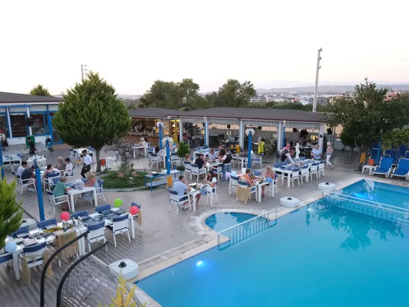 Mavi Restaurant & Apartments 1 25
