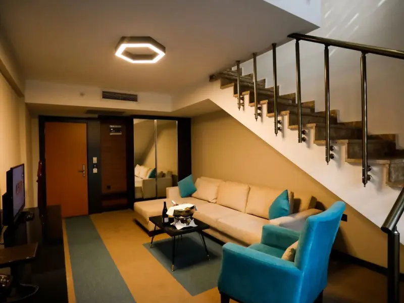 Fier Life Center 27