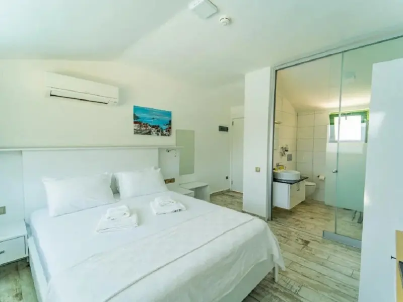 Green Beach Hotel 17
