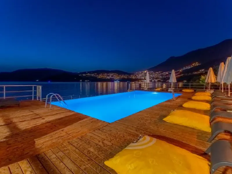 Green Beach Hotel 20