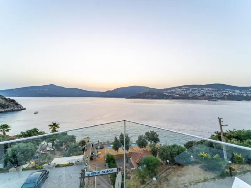Green Beach Hotel 25