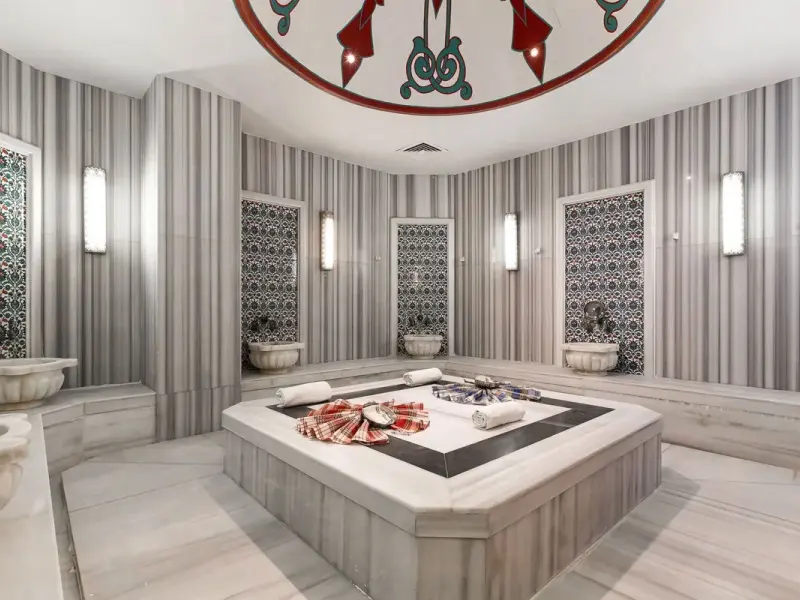 Bonjur Hotel Thermal & Wellness Club 28