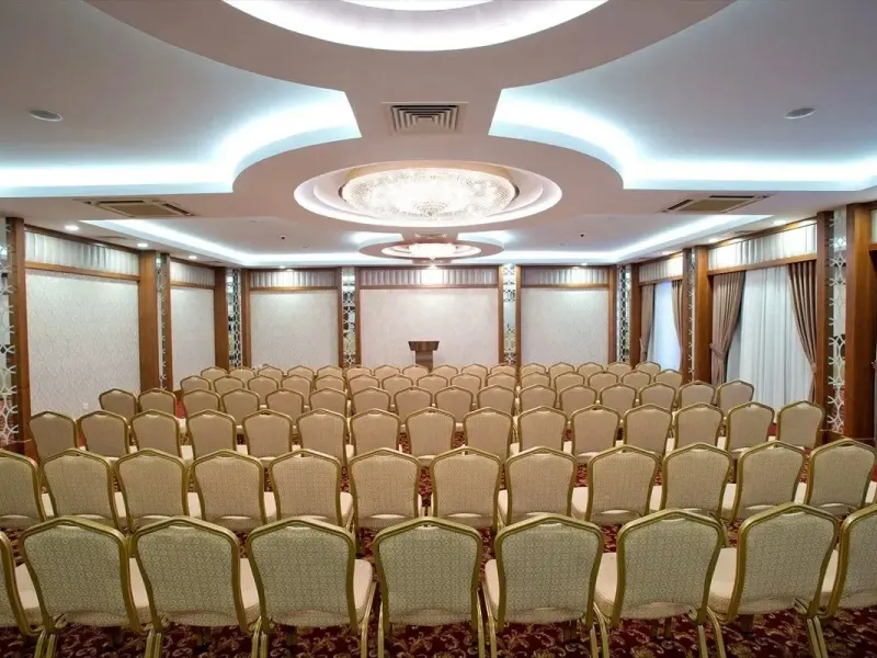 Bonjur Hotel Thermal & Wellness Club 32