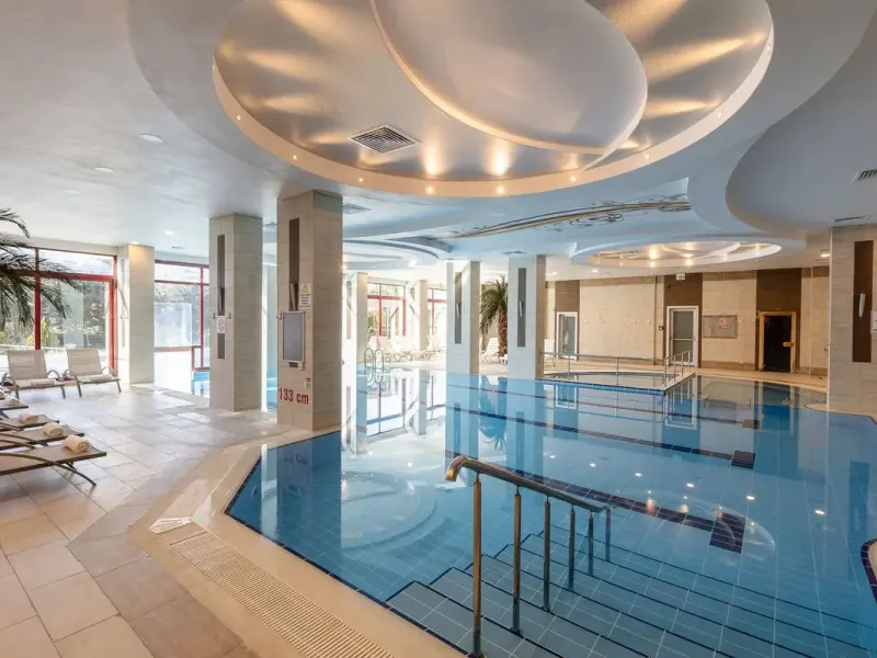 Bonjur Hotel Thermal & Wellness Club 6