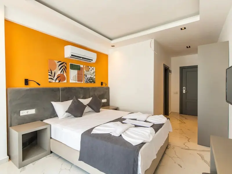 Leonis Hotel 16