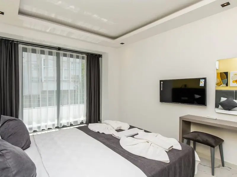 Leonis Hotel 20