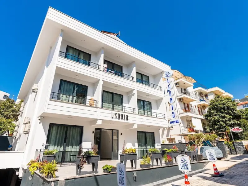 Leonis Hotel 2