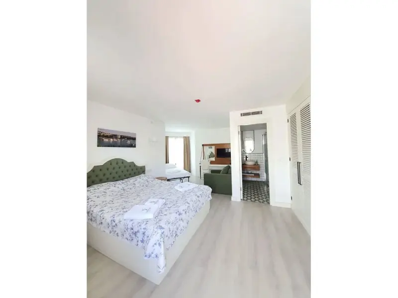 Avlu Alaçatı Butik Otel 15