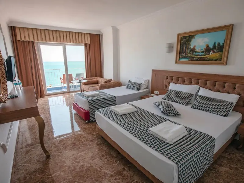 Kristal Beach Hotel 11