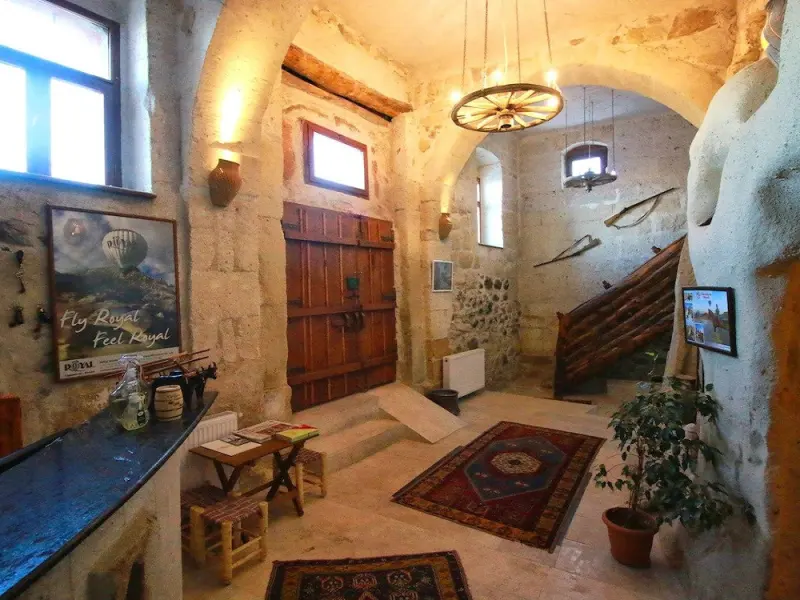 Nar Cave House 13