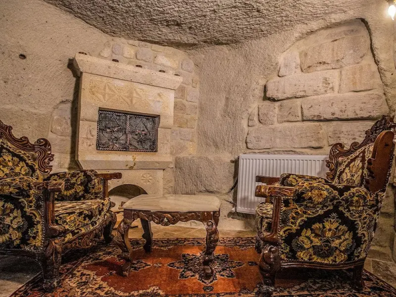 Nar Cave House 16