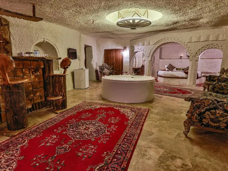 Nar Cave House 20