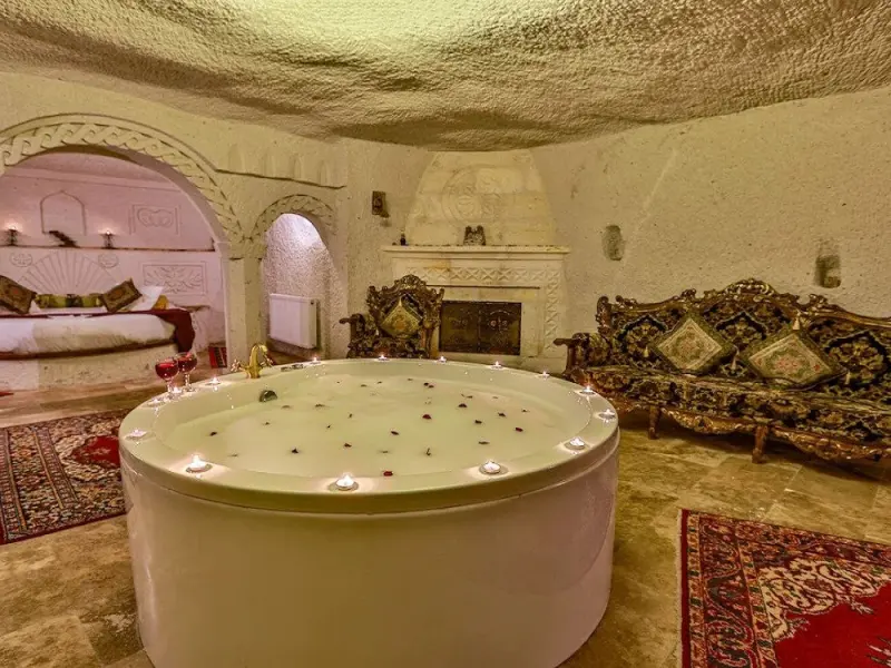 Nar Cave House 2
