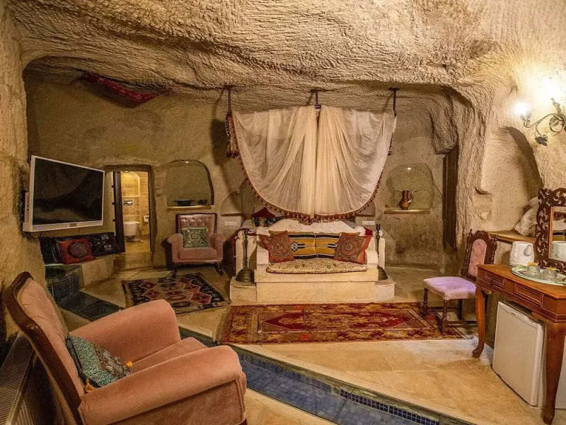 Nar Cave House 27