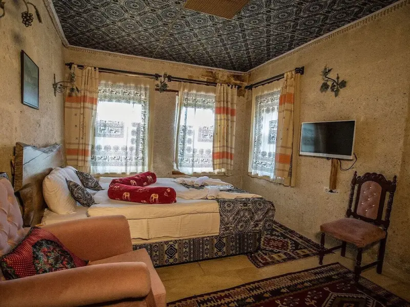 Nar Cave House 28
