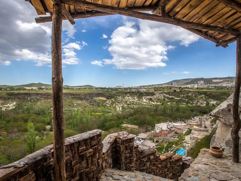 Nar Cave House 30