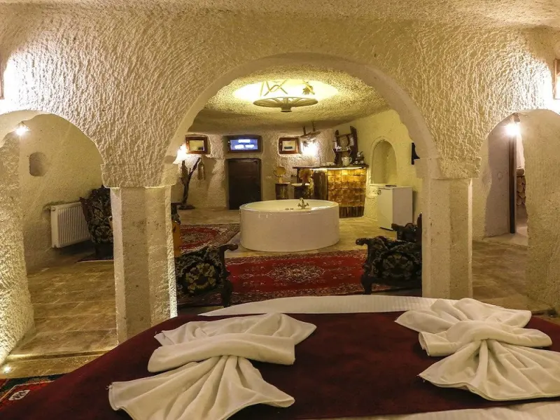 Nar Cave House 31