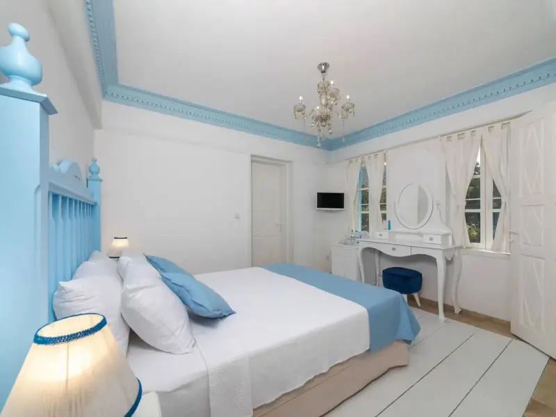 Louise’in Konağı 24