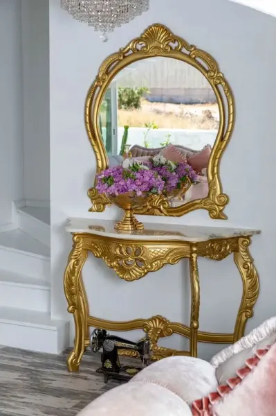 Louise’in Konağı 27