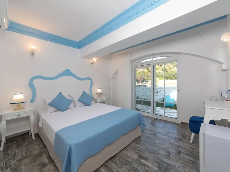 Louise’in Konağı 28