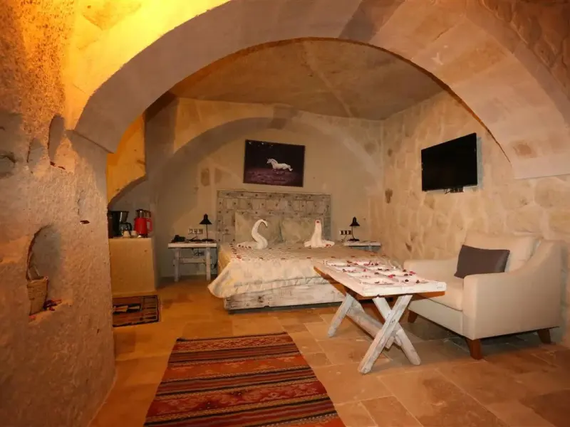Mahzen Cave Hotel  2