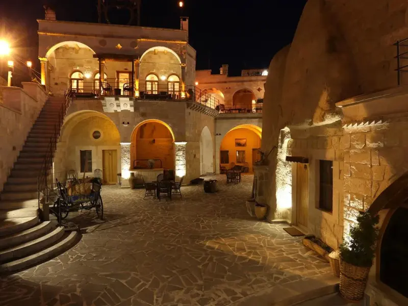 Mahzen Cave Hotel  42