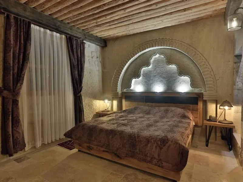 Mahzen Cave Hotel  53