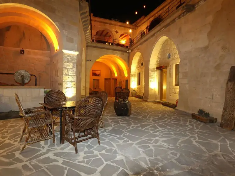 Mahzen Cave Hotel  74