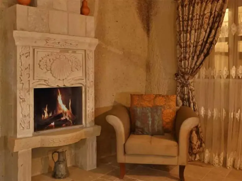 Mahzen Cave Hotel  8