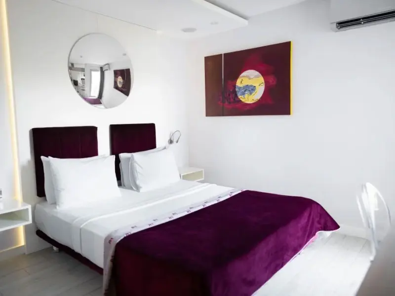 No81 Hotel 17