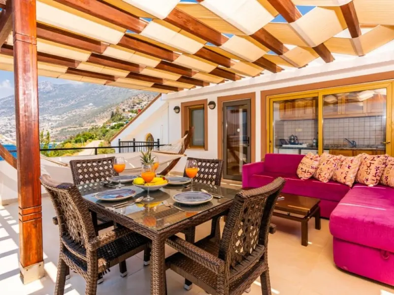 Kuluhana Hotel Villas 4