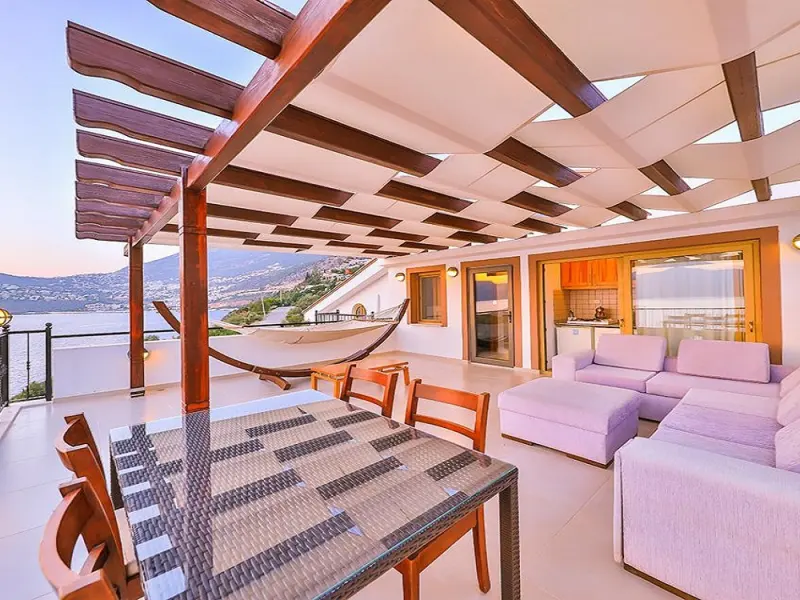 Kuluhana Hotel Villas 8