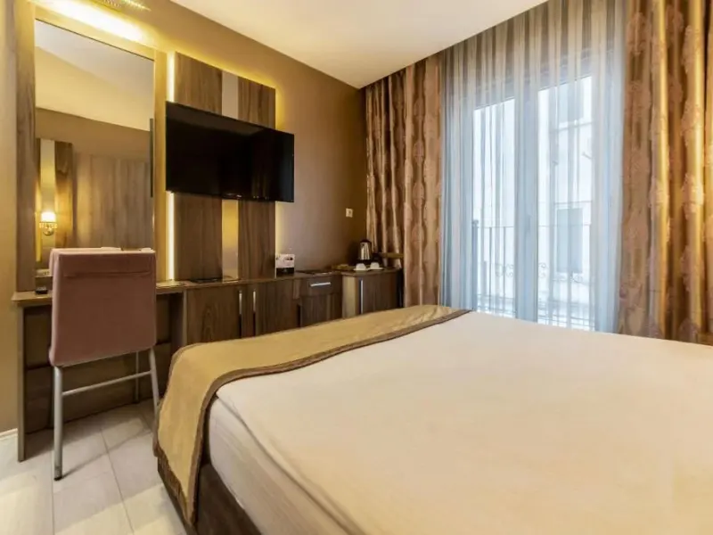 Royal Capital Hotel 13
