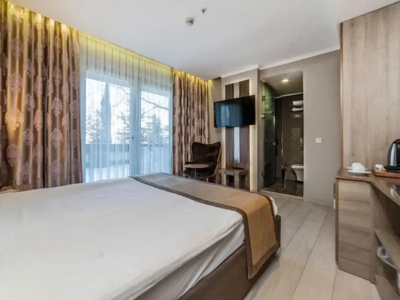 Royal Capital Hotel 16