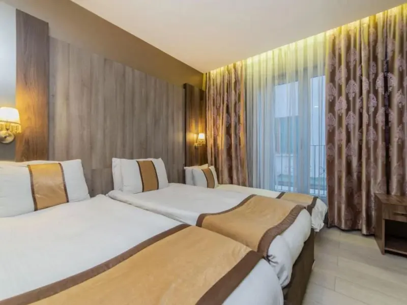 Royal Capital Hotel 18