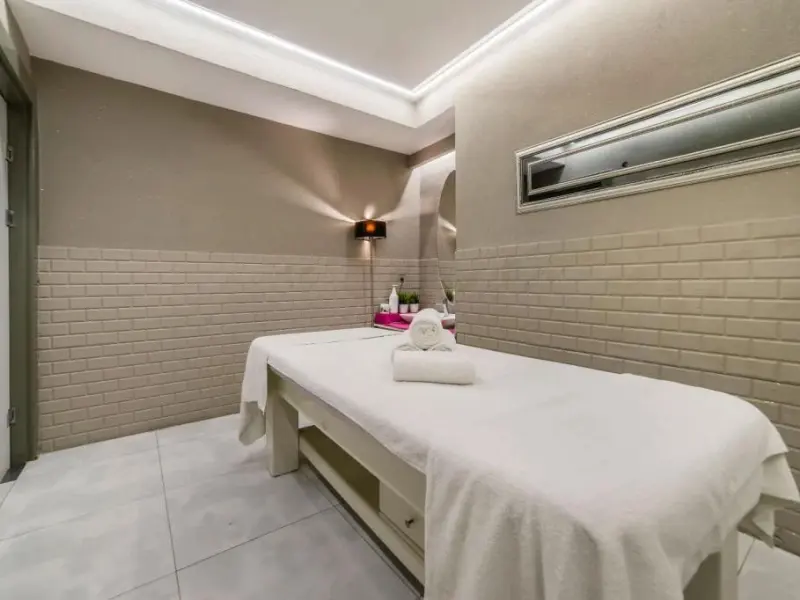Royal Capital Hotel 32