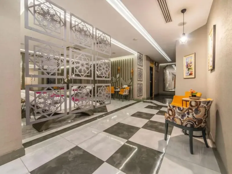 Royal Capital Hotel 4