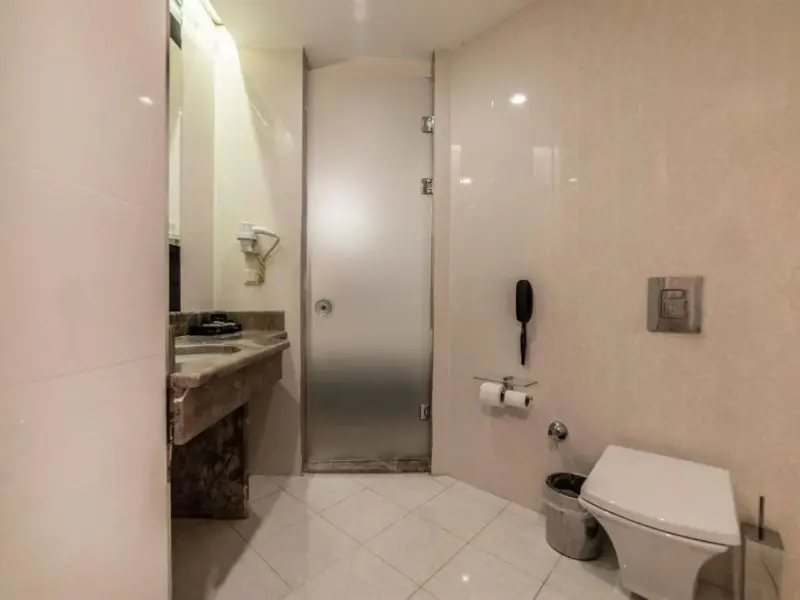 Royal Capital Hotel 6