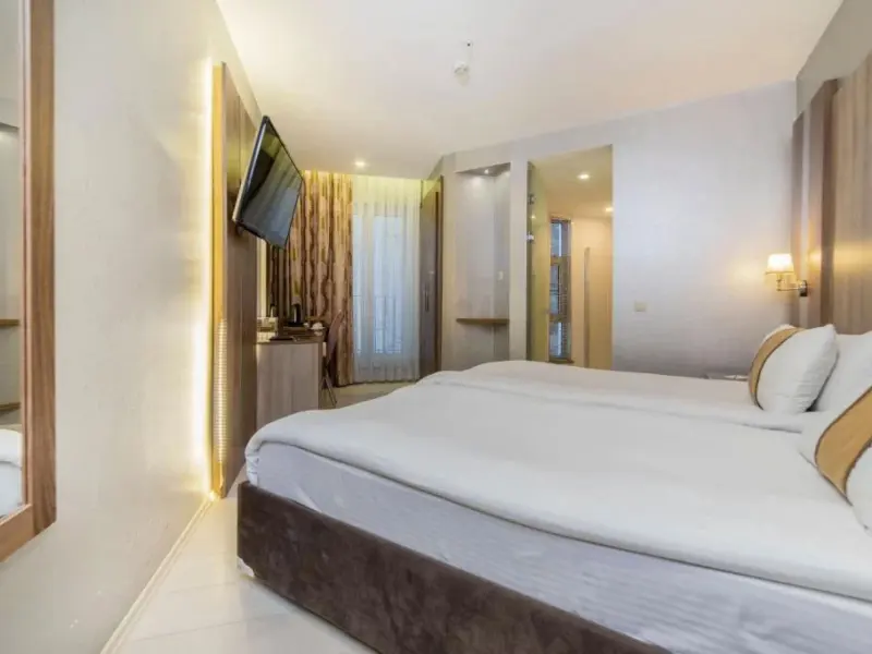 Royal Capital Hotel 7
