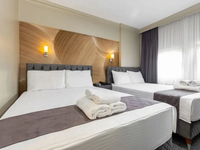 Loyal City Hotel 16