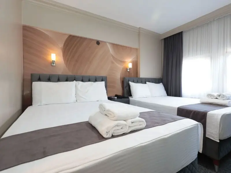 Loyal City Hotel 19